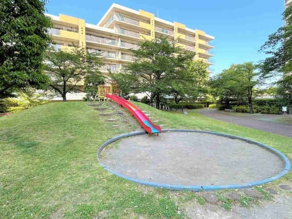 敷地内公園「プレイヒルガーデン」