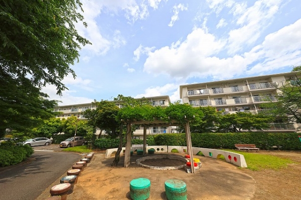 敷地内公園　緑豊かな住宅街