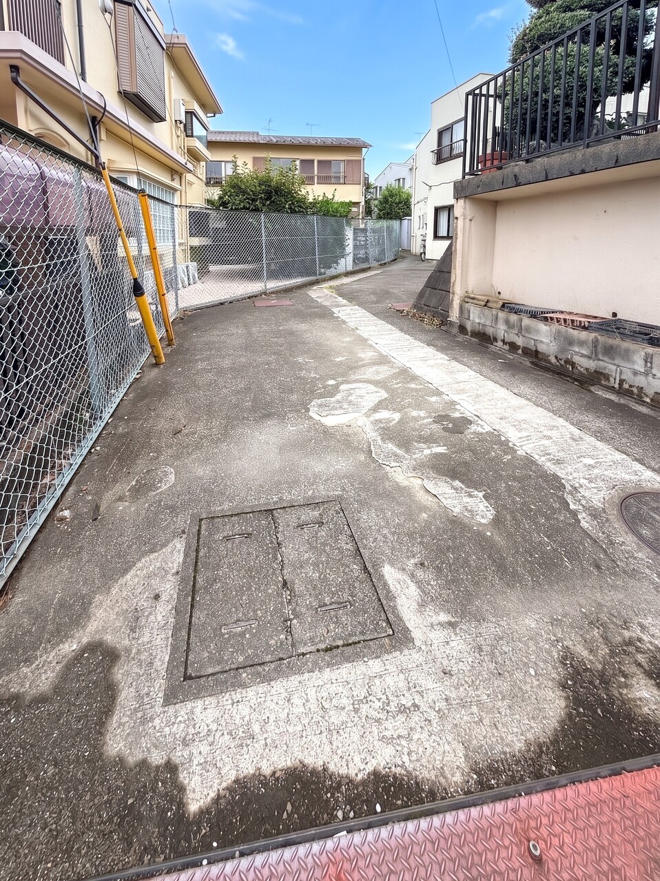 【駐車場】お車を所有している方にも嬉しい、専用使用権付きの駐車場を無償で使用可能。