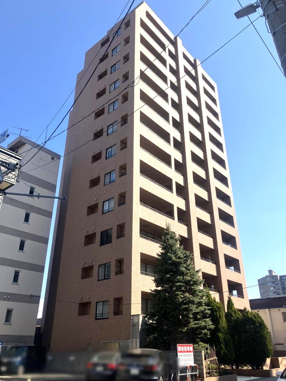 南、東の二面バルコニー！ワイドな窓面により陽当たり・眺望良好です！