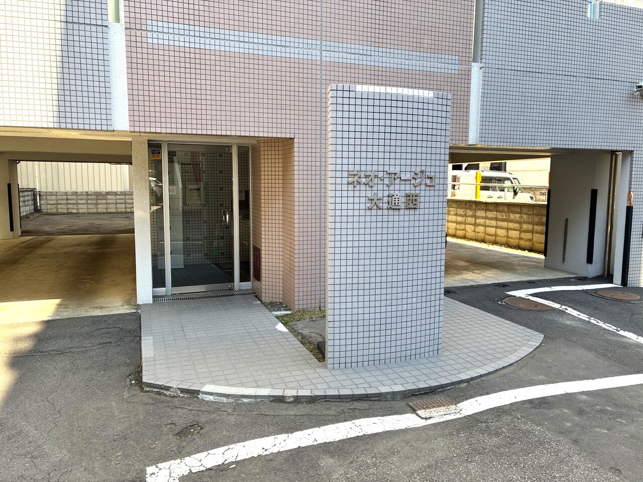 エントランスポーチ