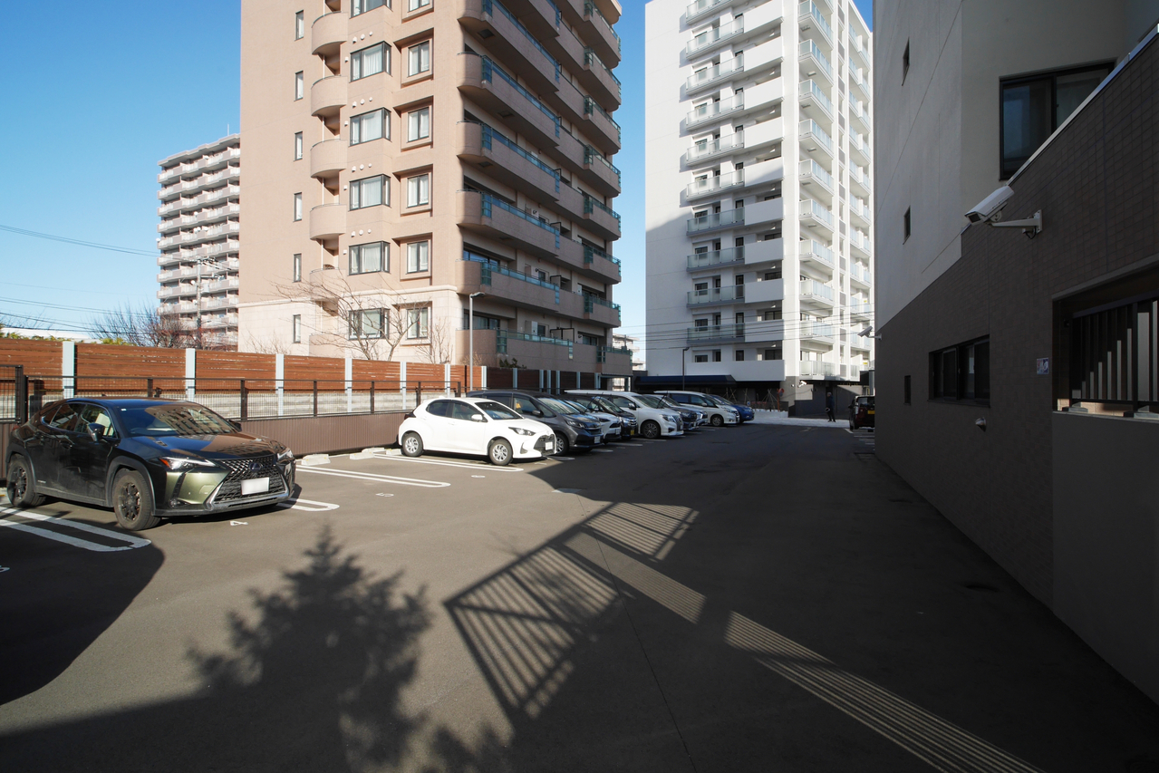 屋外駐車場（現在空きはございません）