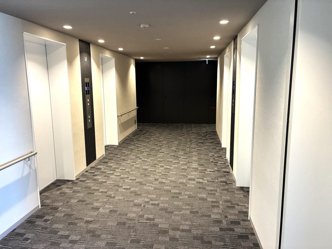 エレベーターホール