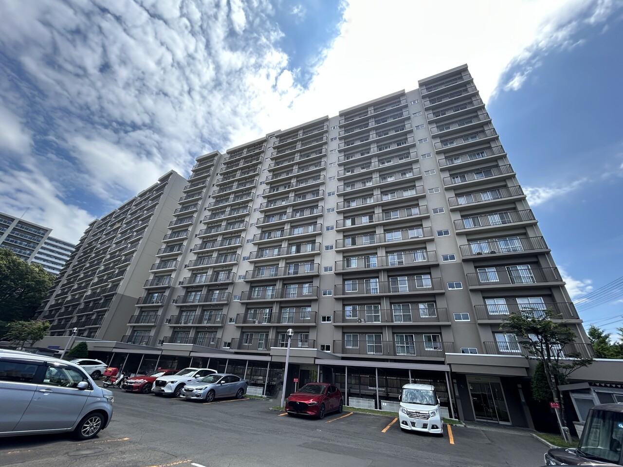 総戸数110戸の大規模マンションです。