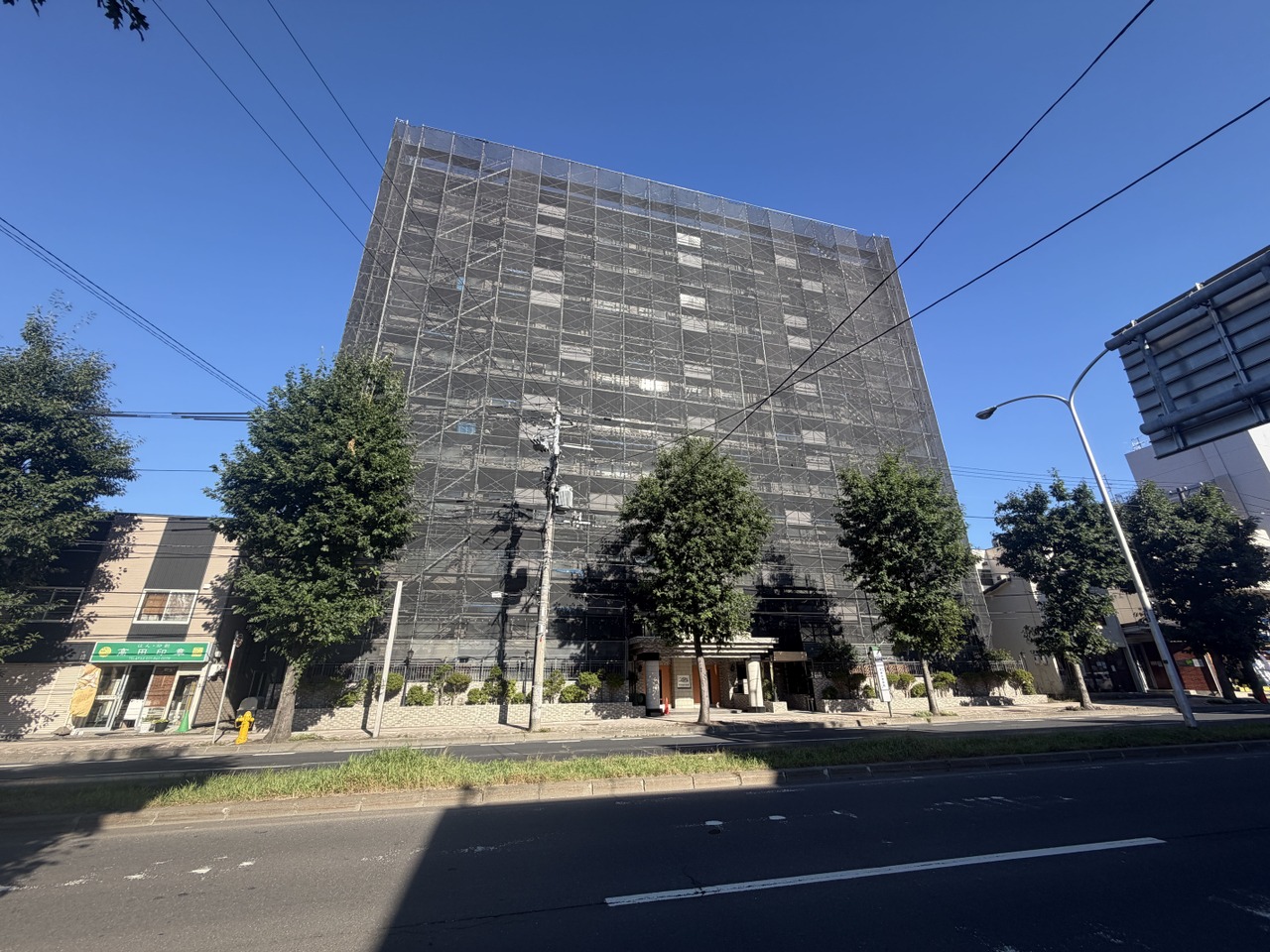 第2回大規修繕工事中です（2026年11月末工事完了予定）