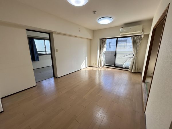 LD約11.7帖・南東側洋室約6.3帖・和室約6.0帖
