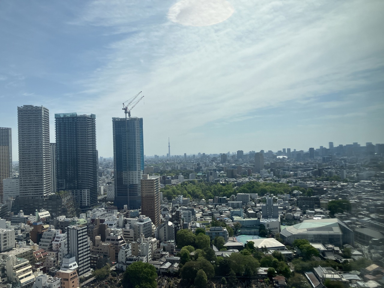 【住戸からの眺望】スカイツリーを望むことができ、都心ならではの景色を楽しめます。※眺望は将来に渡って保証するものではありません。