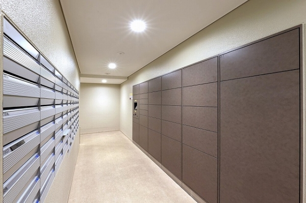 宅配ボックス完備