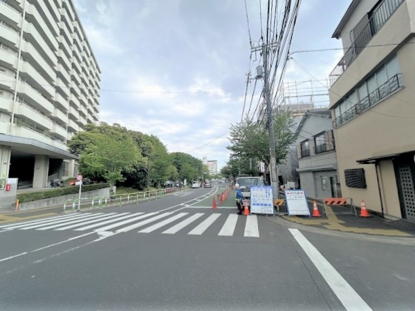 敷地　南側道路