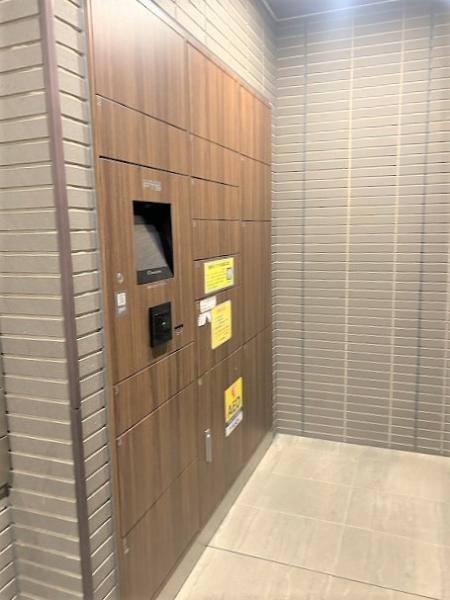 宅配ボックス完備