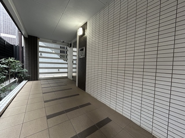 サブエントランス