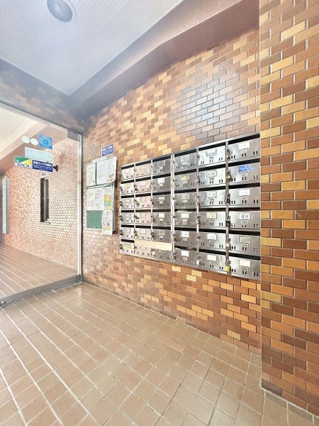 マンション内のメールコーナー