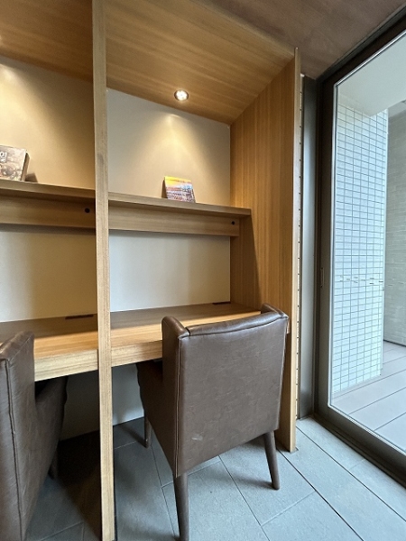 勉強などに活用できるスペースがございます
