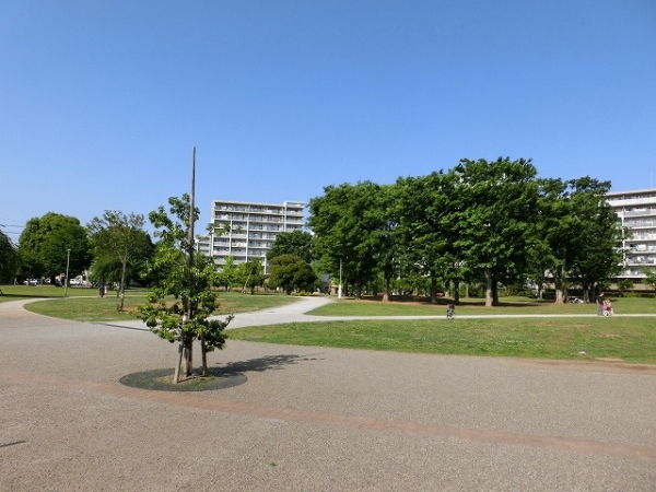 福岡中央公園まで徒歩1分（約70ｍ）