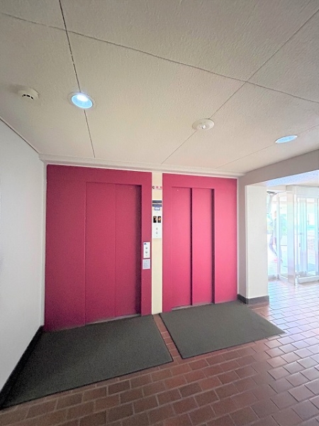 エレベーター2基