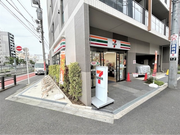 セブンイレブン豊島巣鴨1丁目南店まで徒歩7分（約500ｍ）