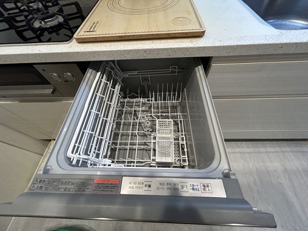 キッチンには食洗器あり