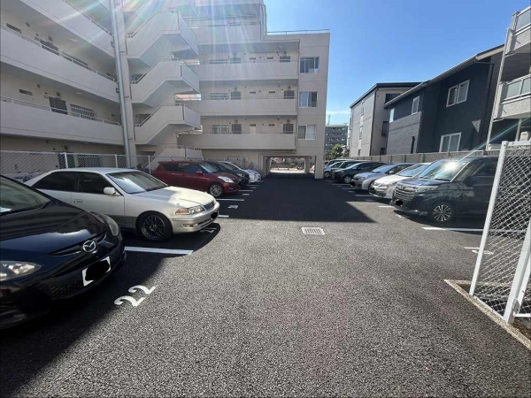 敷地内平置き駐車場
