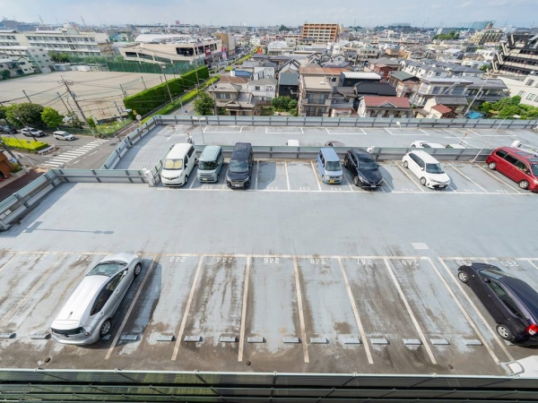 駐車場100％