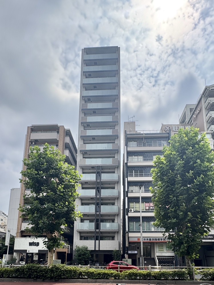 【クレイシア・ヴァースクレイシア赤羽】東京メトロ南北線「赤羽岩淵」駅徒歩3分。JR京浜東北線・根岸線・埼京線「赤羽」駅徒歩6分。多方面へスムーズアクセスが叶う立地です。