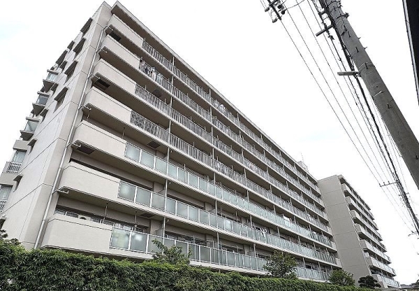 武蔵野線東川口駅から徒歩10分のマンションです。