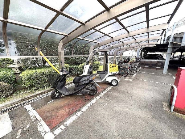 バイク置き場です。