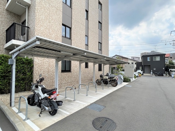 バイク置場