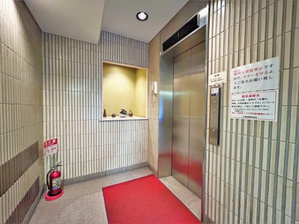 エレベーター付き