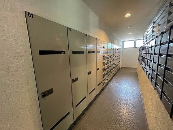 宅配ロッカー有