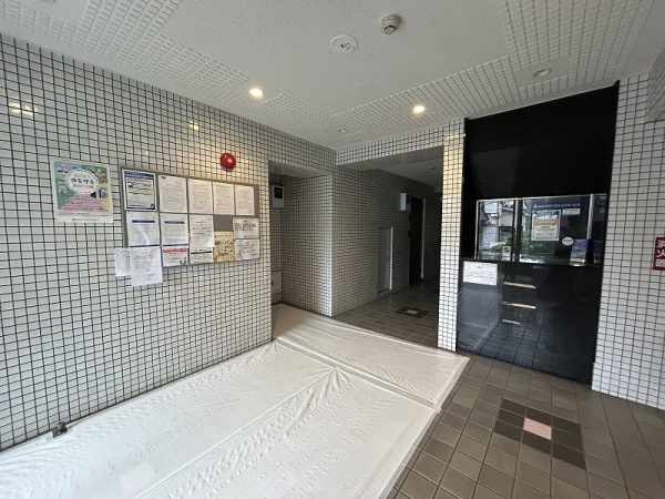 居住者を迎えるエントランス