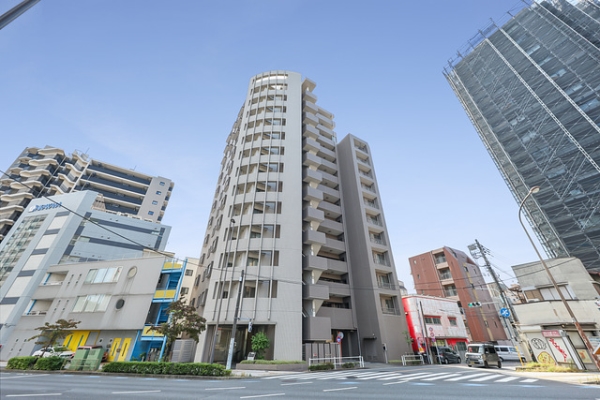川越街道に面しておりますが二重サッシ採用の為防音性〇