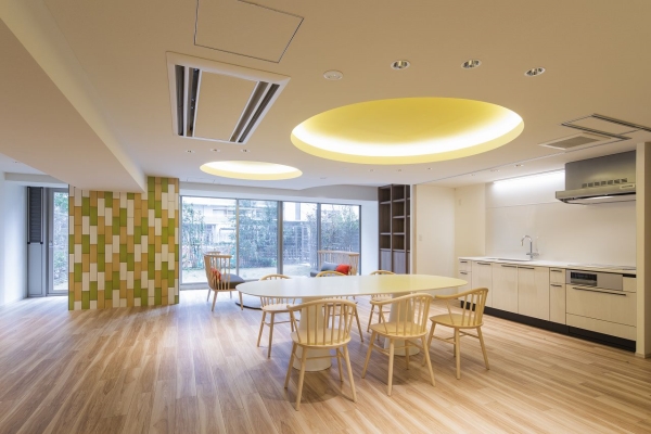 キッチン付きのパーティルーム