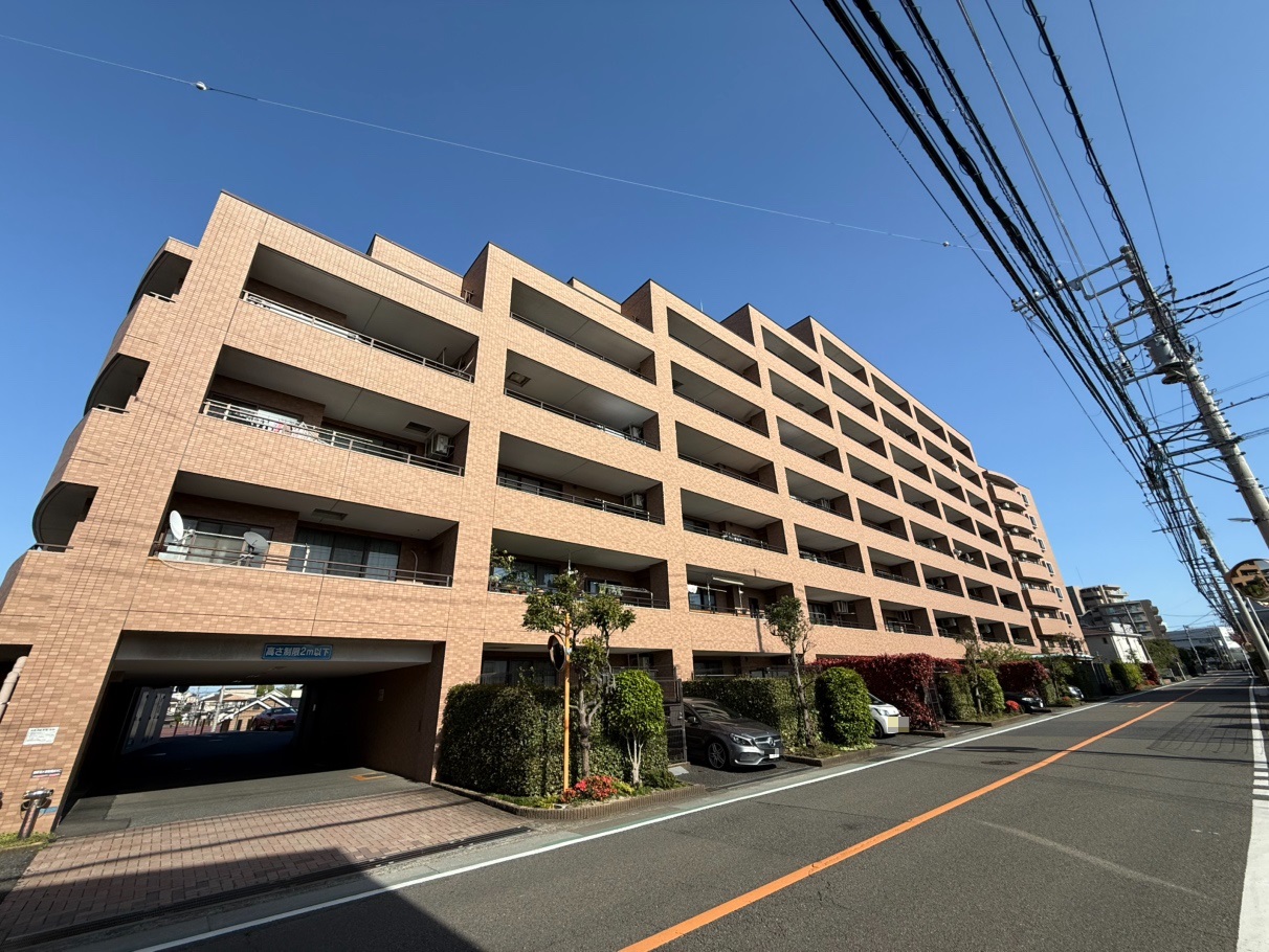 【クリオ藤沢善行八番館】2026年3月、キッチン・浴室など交換、フローリング上張り、クロス張替えなど内装リフォーム済み。気持ちよく新生活がスタートできます。