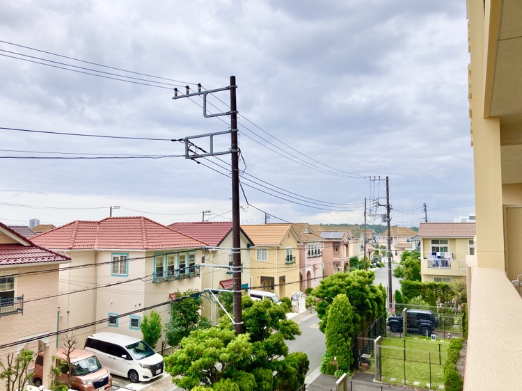 【住戸からの眺望写真】3階部分からの眺望です。家事や仕事の合間に景色を眺めながら、気軽にリフレッシュできそうです。※眺望は将来に渡って保証するものではありません。