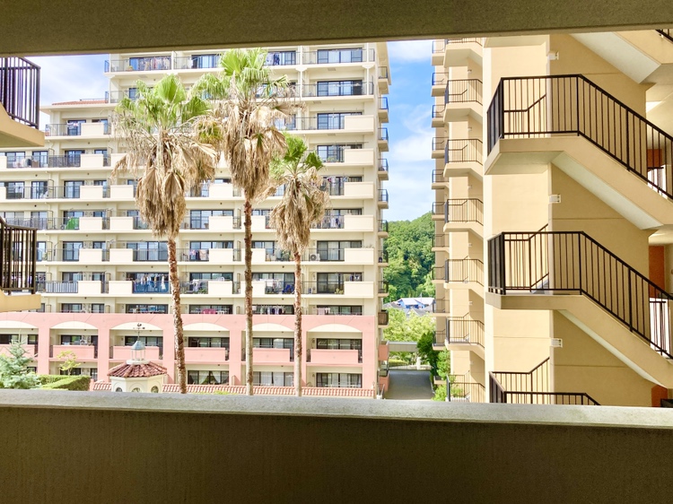 【バルコニーからの眺望】北東側のバルコニーからの眺望です。バルコニーに出て気軽にリフレッシュできそうです。※眺望は将来に渡って保証するものではありません。