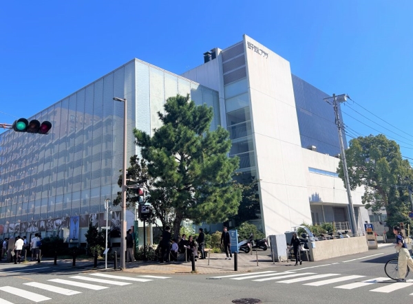 逗子文化プラザホール 徒歩1分(約60m)