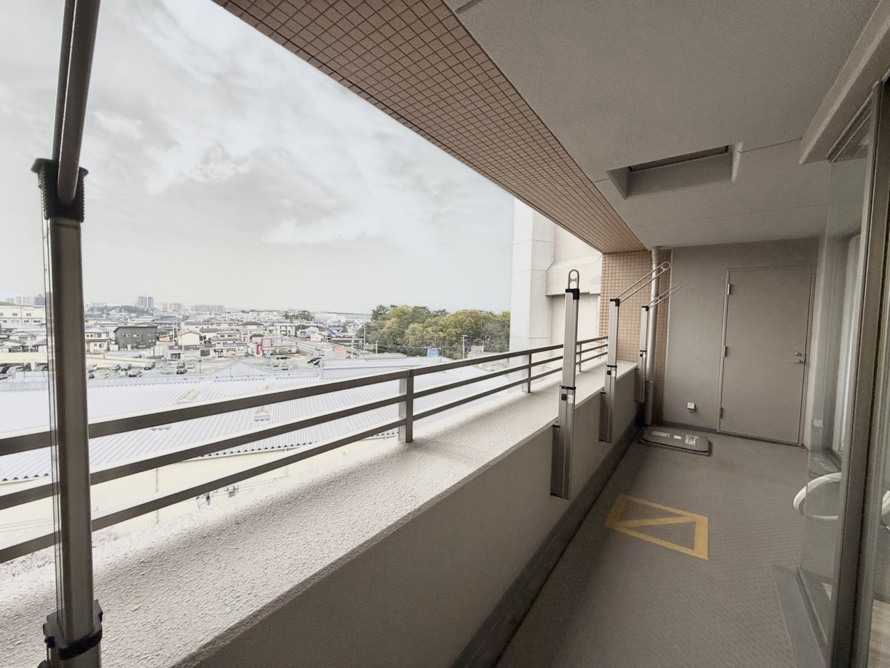 南向きバルニコーにつき、陽当たり・通風良好です。