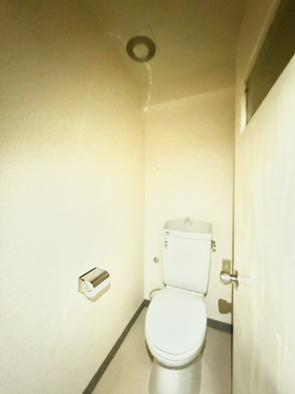 快適にお使い頂ける清潔感のあるトイレです。