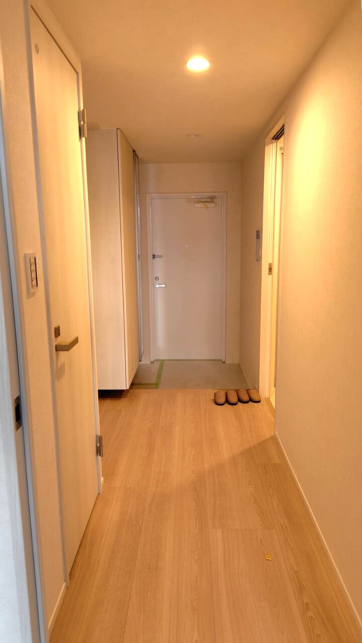 【廊下】大切なペットと暮らせるマンション(管理規約に基づく)。これからペットを飼うことを検討している方にもおすすめです。