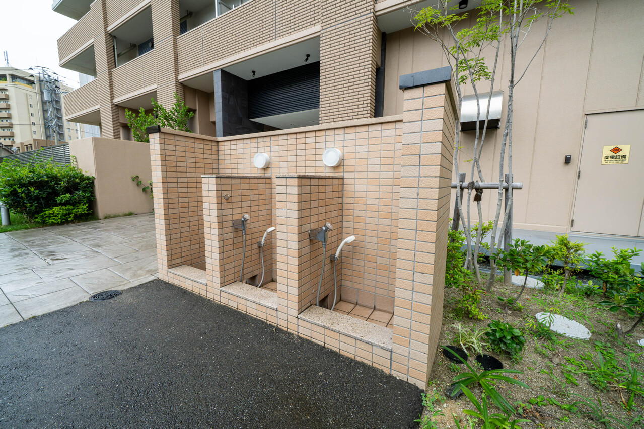 お散歩後に便利なペットの足洗い場です♪