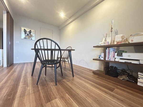 リビングに面した洋室