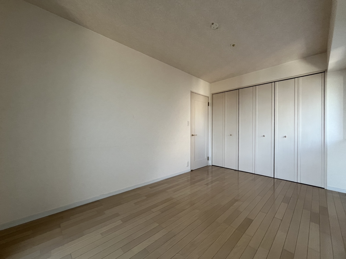 全居室に窓があるため、お部屋全体の風通しが非常に良いです。