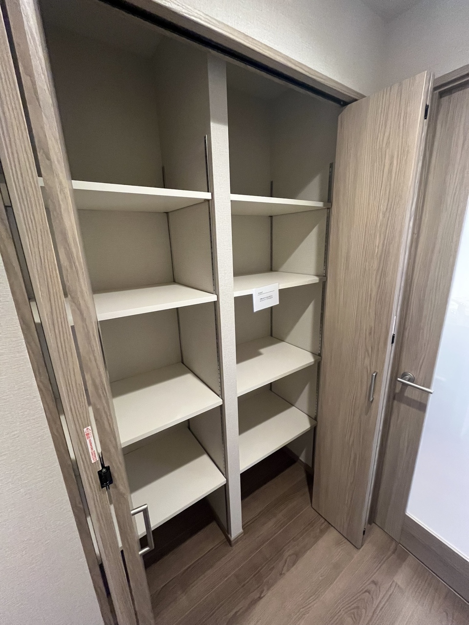 収納が豊富なので、お部屋の中をスッキリと整理整頓出来ます。
