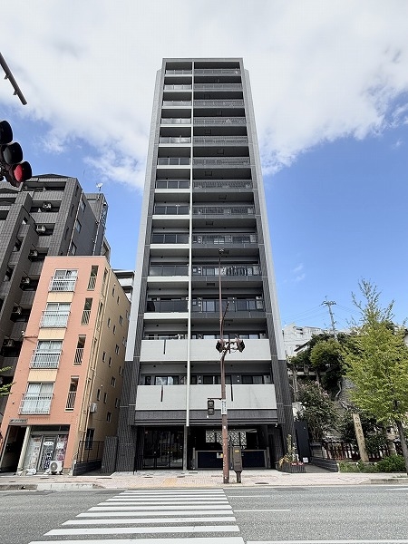 室見駅徒歩5分　14階建タイル張りの好立地レジデンス