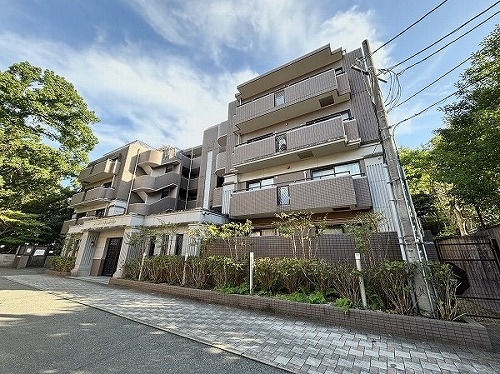 赤坂エリアにありながら自然をふんだんに感じる立地