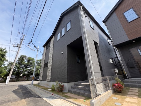 JR川越線「日進」駅徒歩17分。小・中学校近く通学安心。