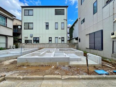 ダンパー搭載の制震住宅となっておりますので、地震に強いお家となっております。