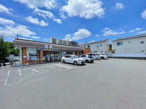 セブンイレブン戸田喜沢１丁目店まで約240m
