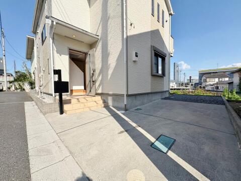 2台駐車可能なスペースがございます。