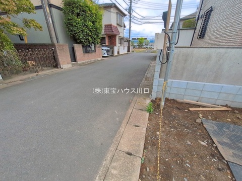 前面道路含む現地